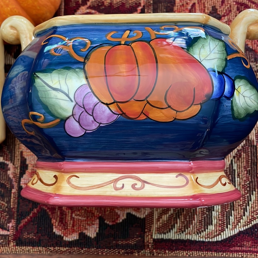 Pumpkin Vines Ceramic Fall Tureen. 8โx5โx7.5โ - Picture 5 of 16